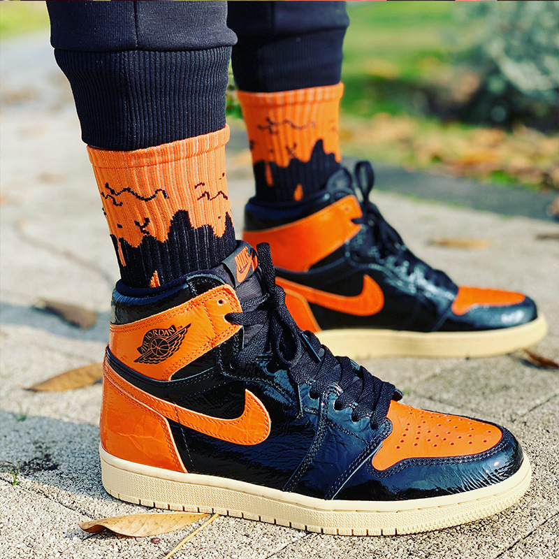 Sock - only one pair