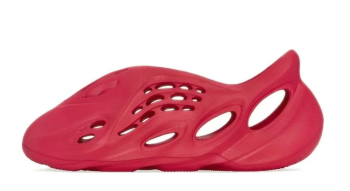 OG Yeezy Foam RNNR Vermillion,GW3355 