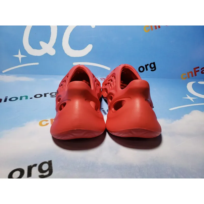 OG Yeezy Foam RNNR Vermillion,GW3355 