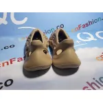 OG Yeezy Foam RNNR Ochre, GW3354