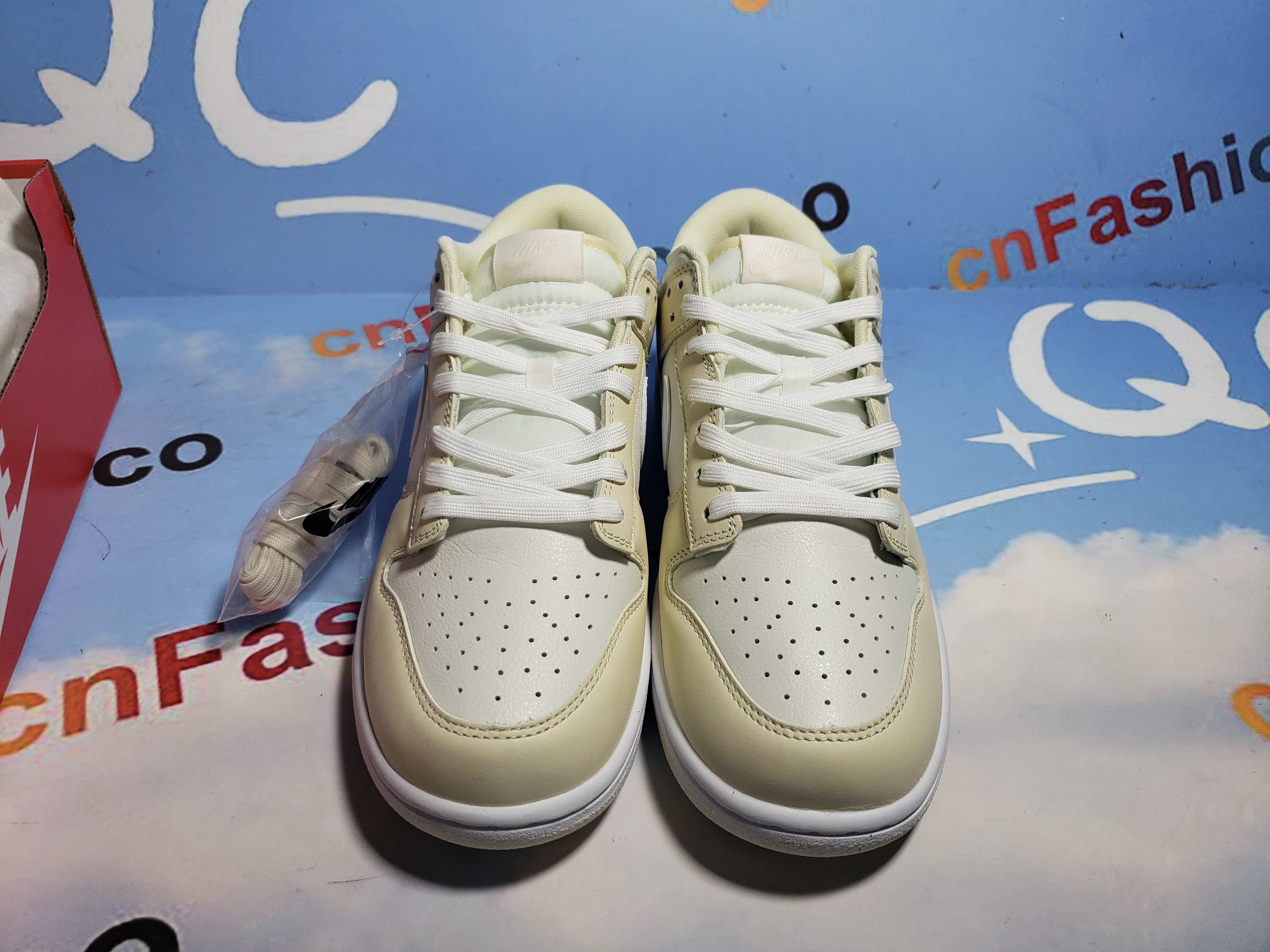 OG Dunk Low Coconut Milk,DJ6188-100