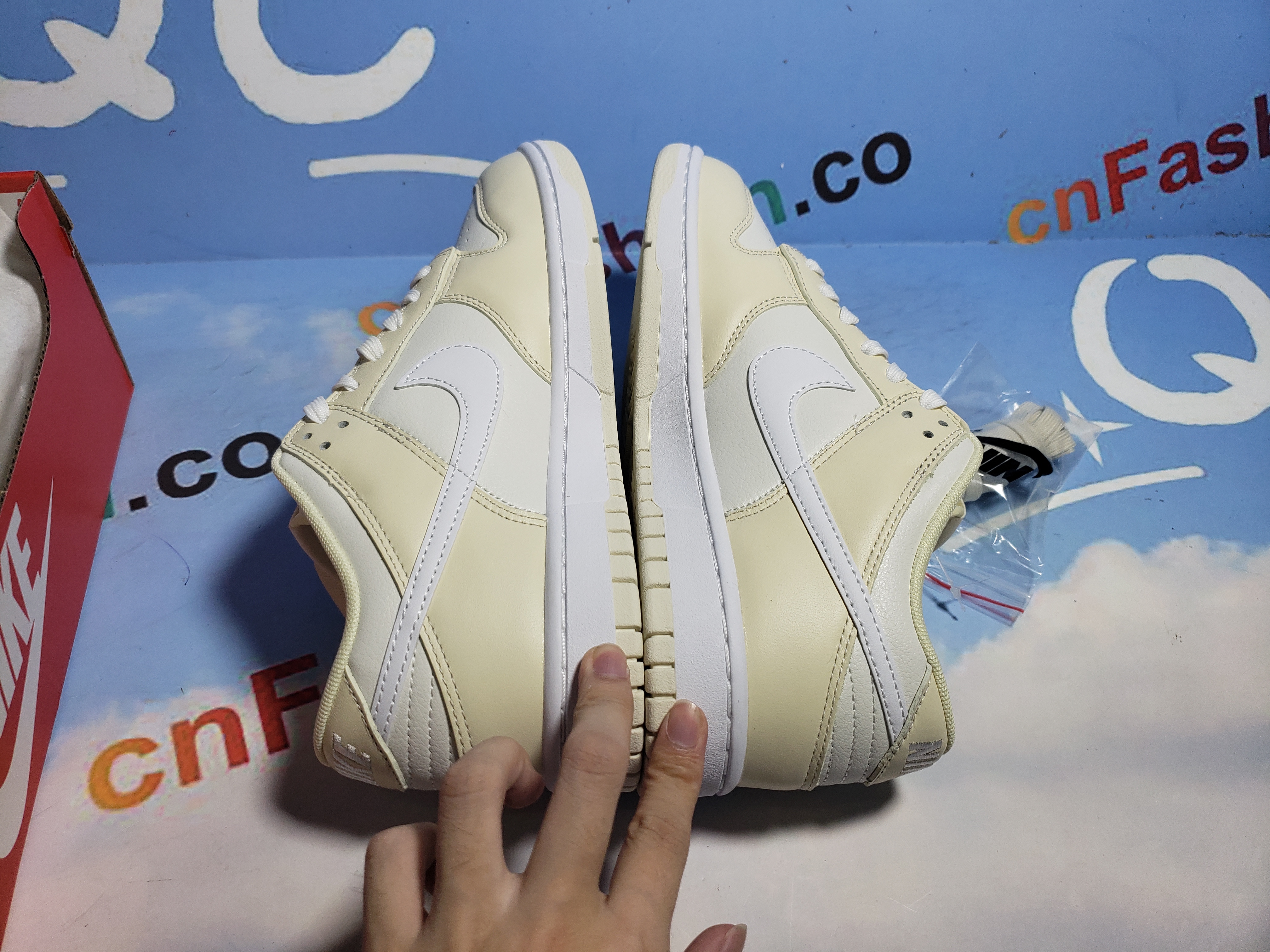 OG Dunk Low Coconut Milk,DJ6188-100