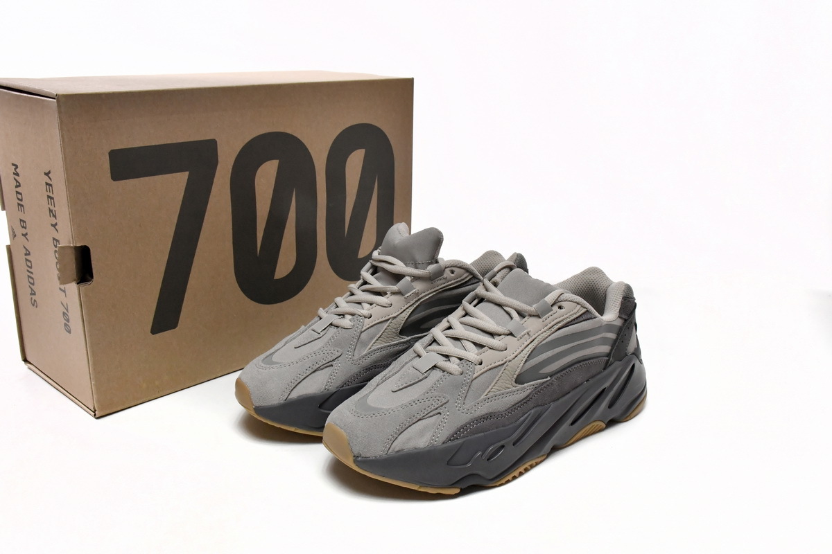 BMLin Yeezy Boost 700 V2 Tephra,FU7914