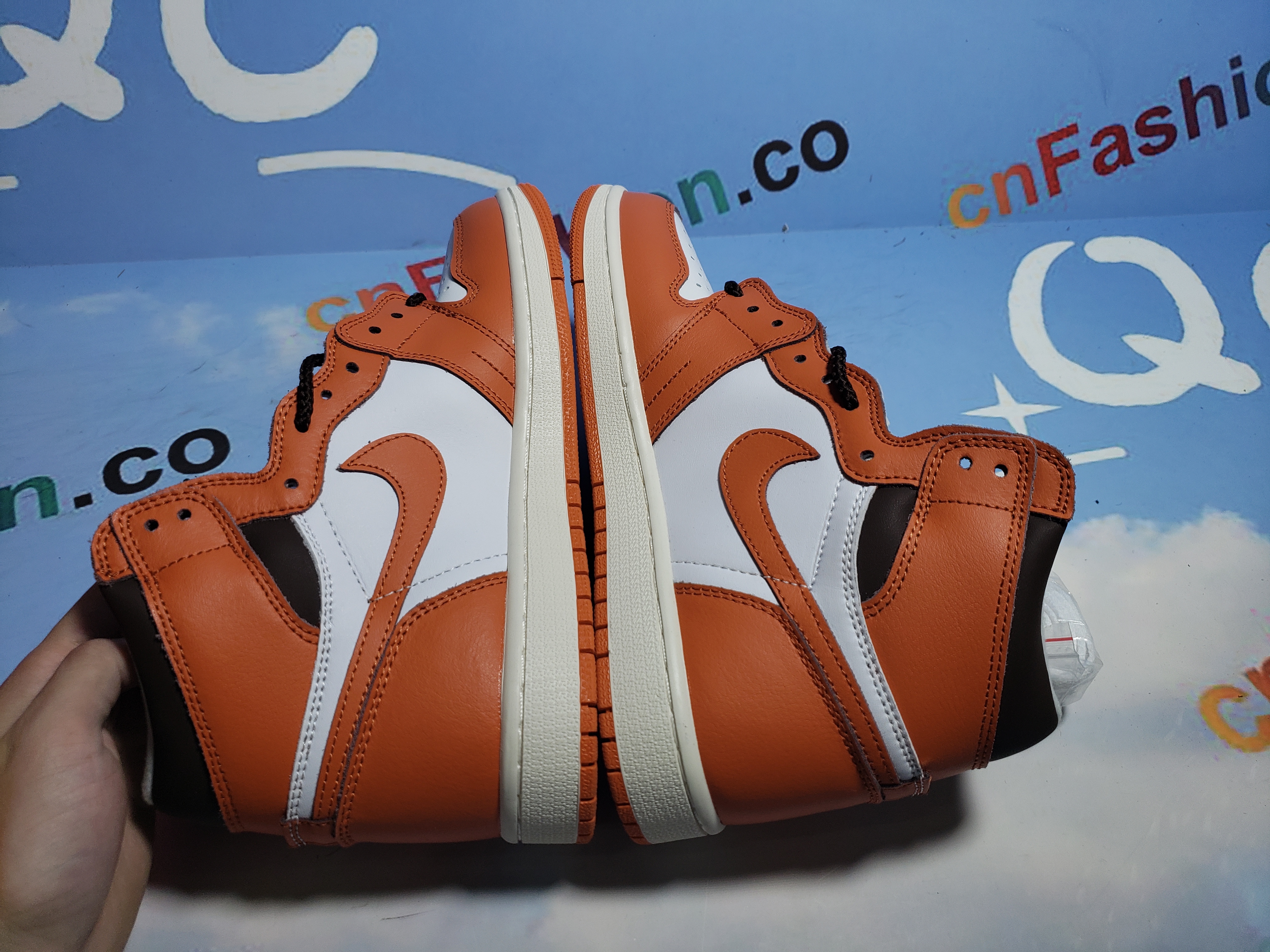 OG Air Jordan 1 High OG Orange Broken 5.0,D09369-101