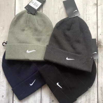 Knitted hat 01