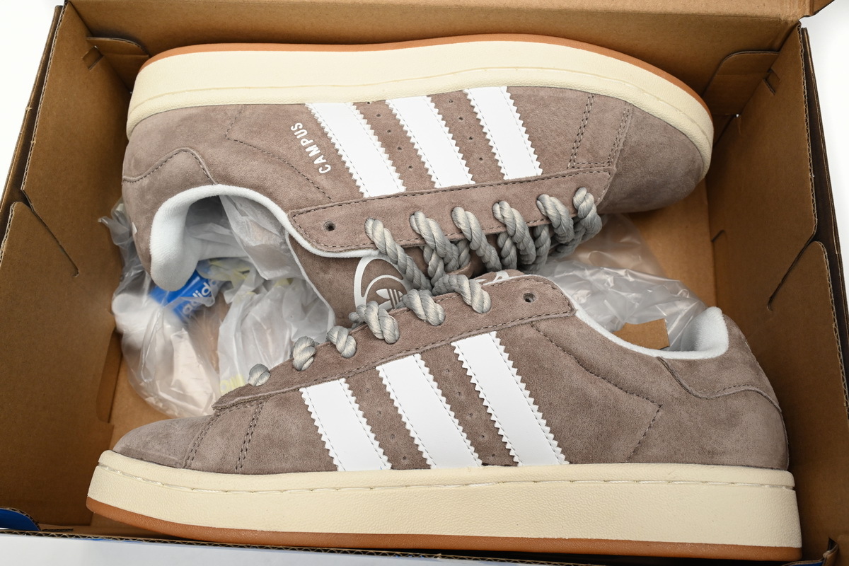 OG ad Campus 00s White Brown