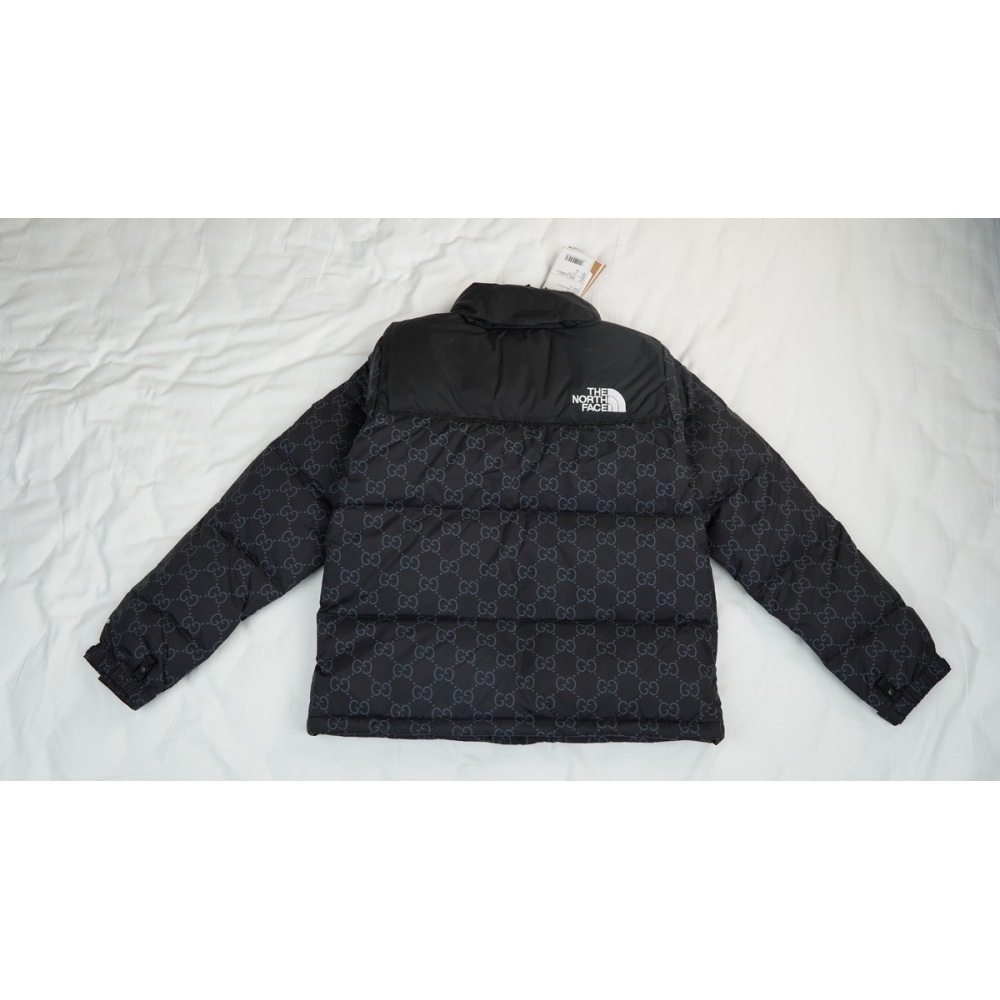 Limited time discount of $10 - The North Face Splicing White And Black Zebra