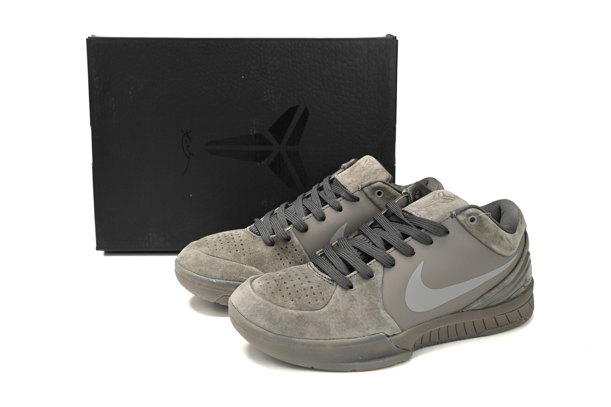 OG Kobe 4 Black Mamba Collection Fade to Black,869450-005