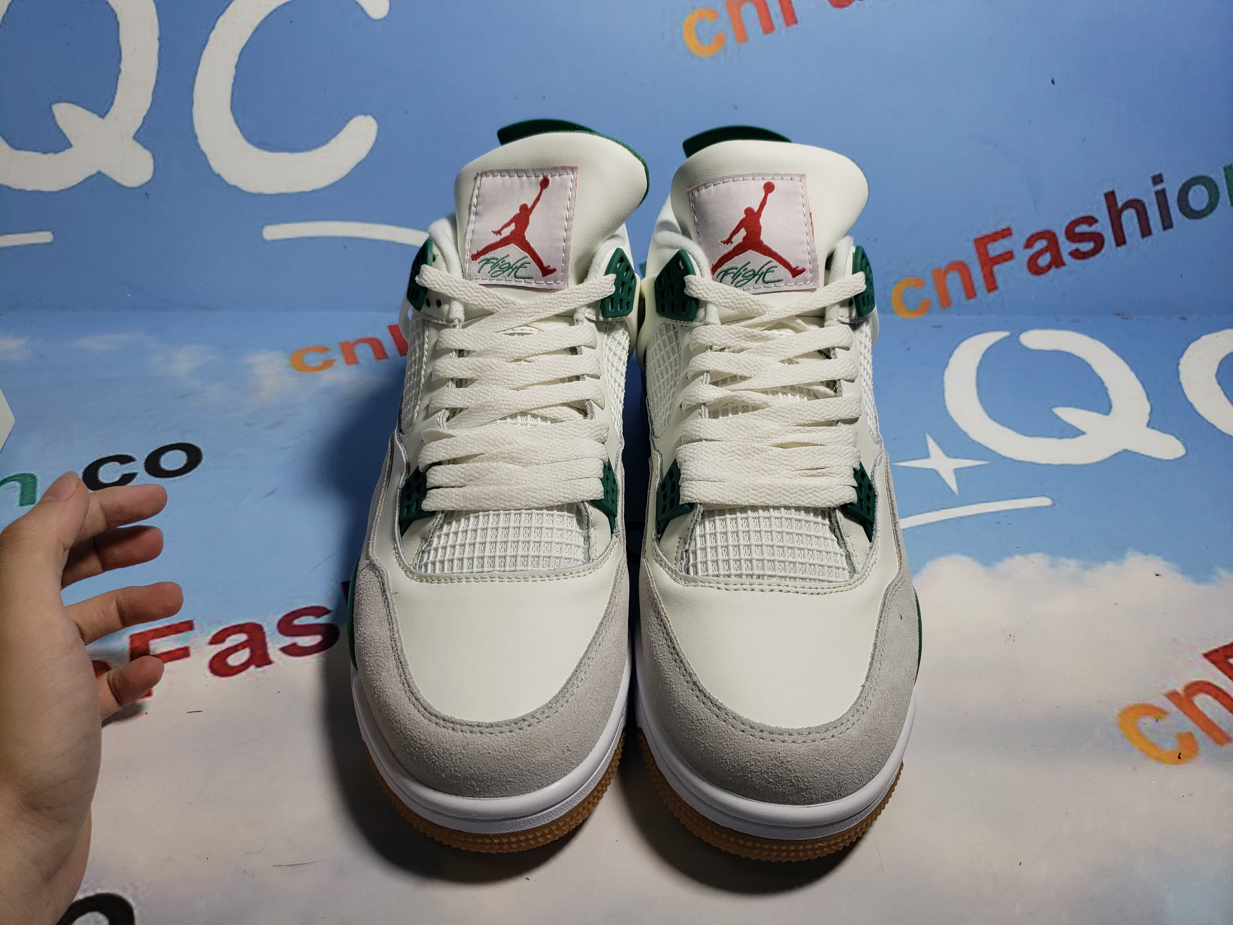🔥FREE SHIPPING🔥| Jordan 4 Retro SB Pine Green,DR5415-103