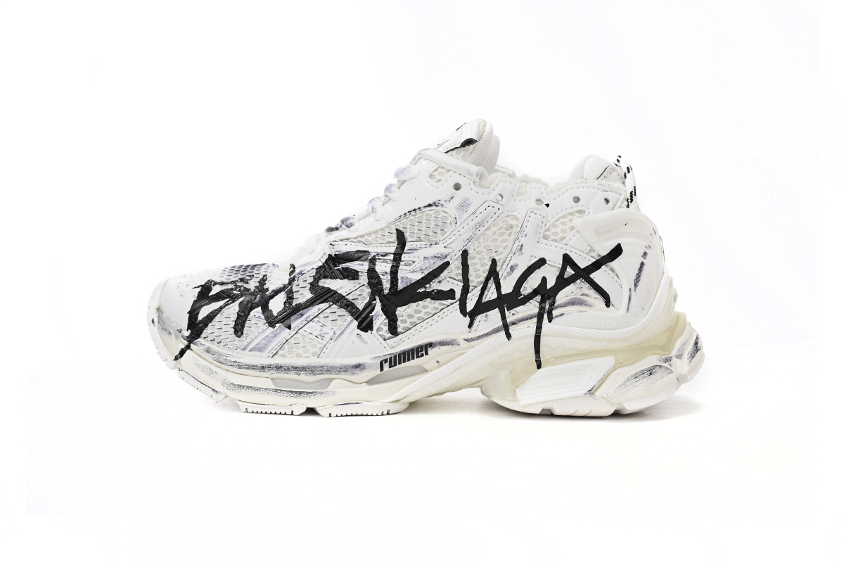 PKGoden Balenciaga 7th Runner White And Black Characters 677402 W3RBQ 9010