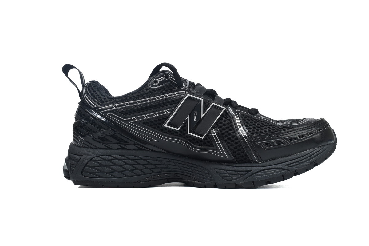 OG NEW BALANCE Black Silver M1906RCH