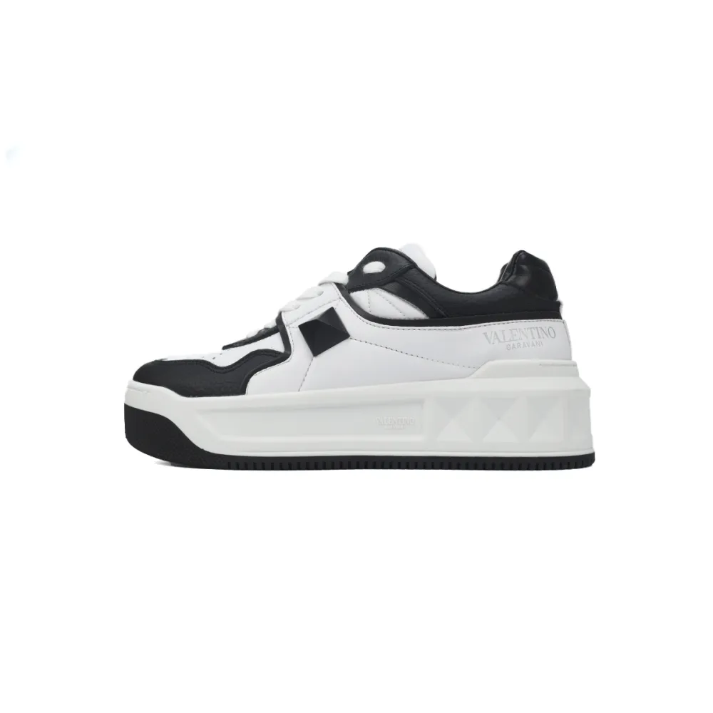 Valentino One Stud XLWhite Black
