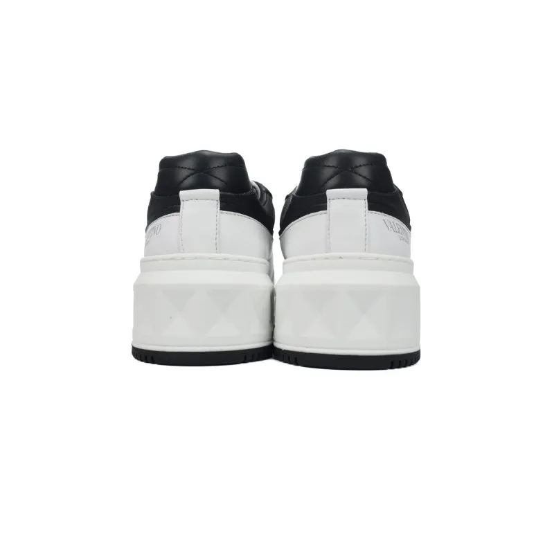 Valentino One Stud XLWhite Black