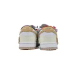 Dunk Low Cake Bear FN8913-141