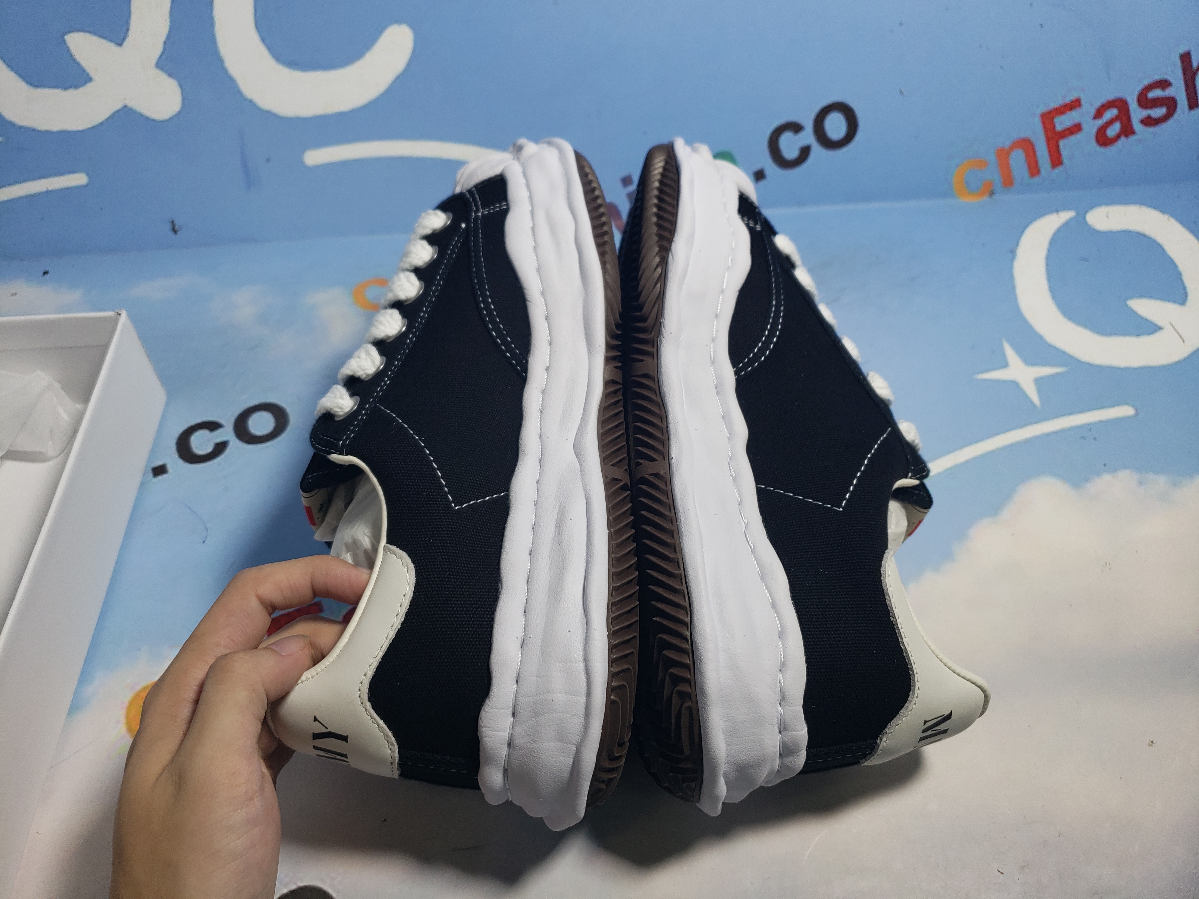 OG MIHARA YASUHIRO Black And White NO.703