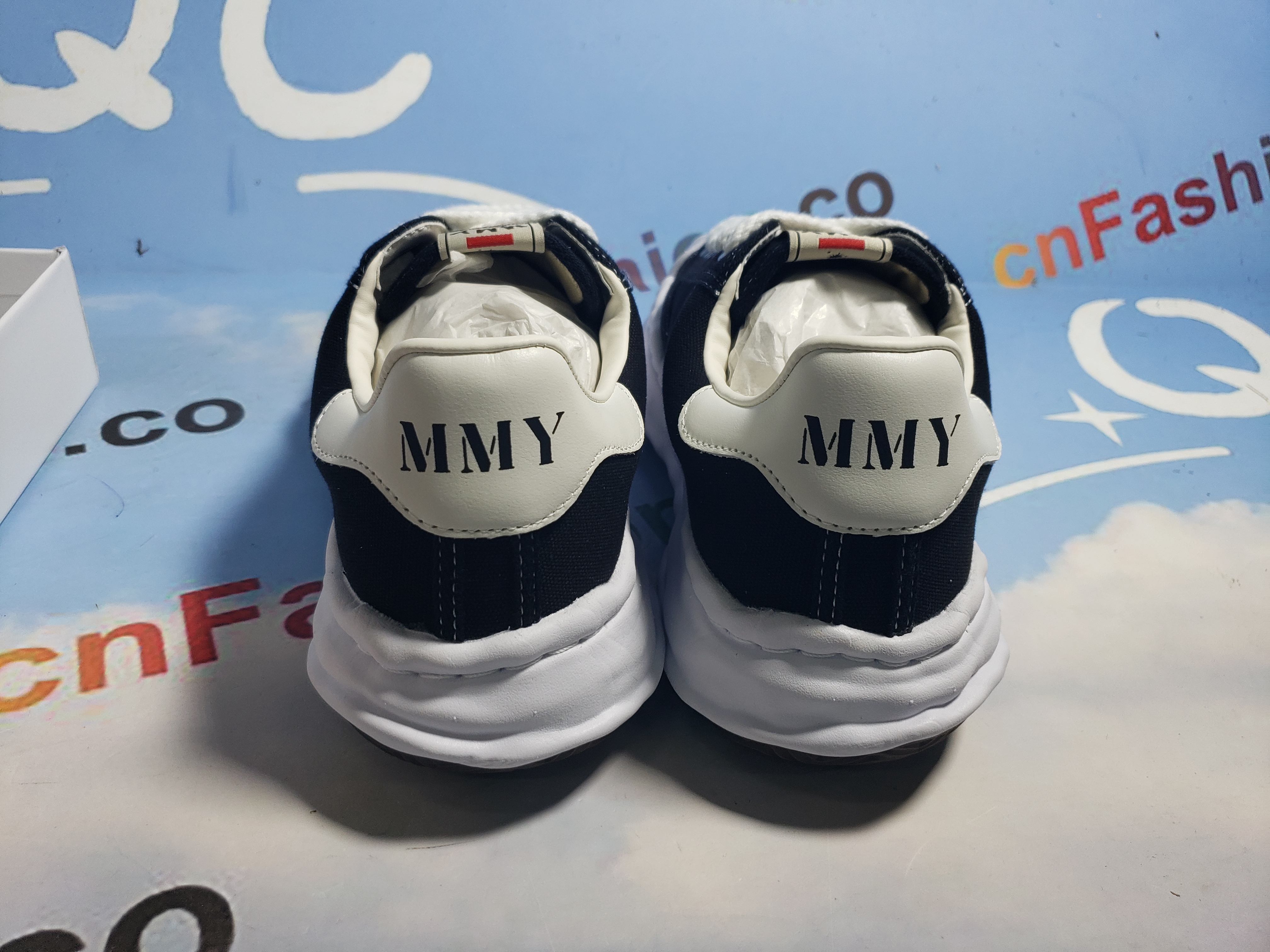 OG MIHARA YASUHIRO Black And White NO.703