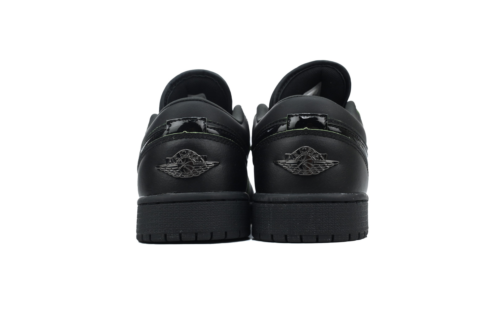 BoostMasterLin Air Jordan 1 Low SE Black Cat Mascot HM3690-001 