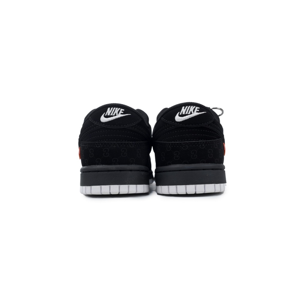 OG Dunk Low FC1688-140