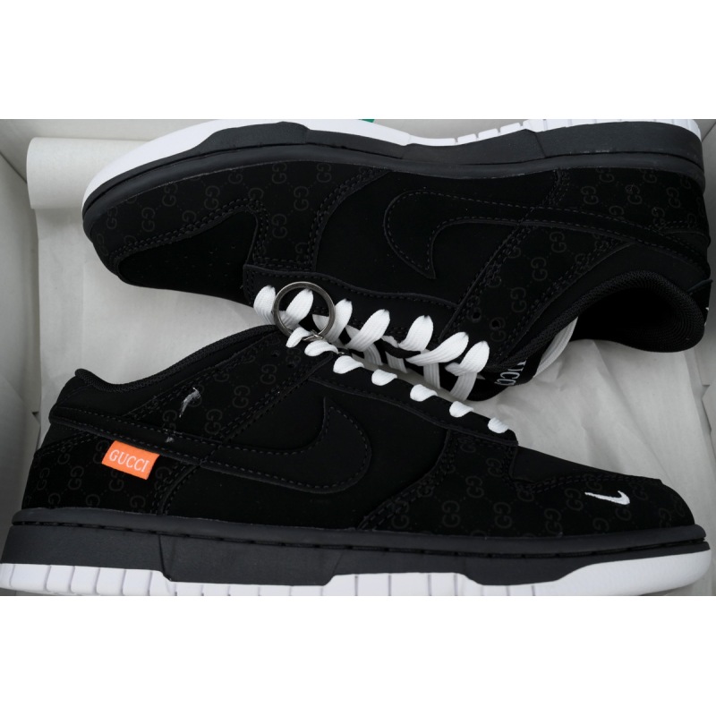OG Dunk Low FC1688-140