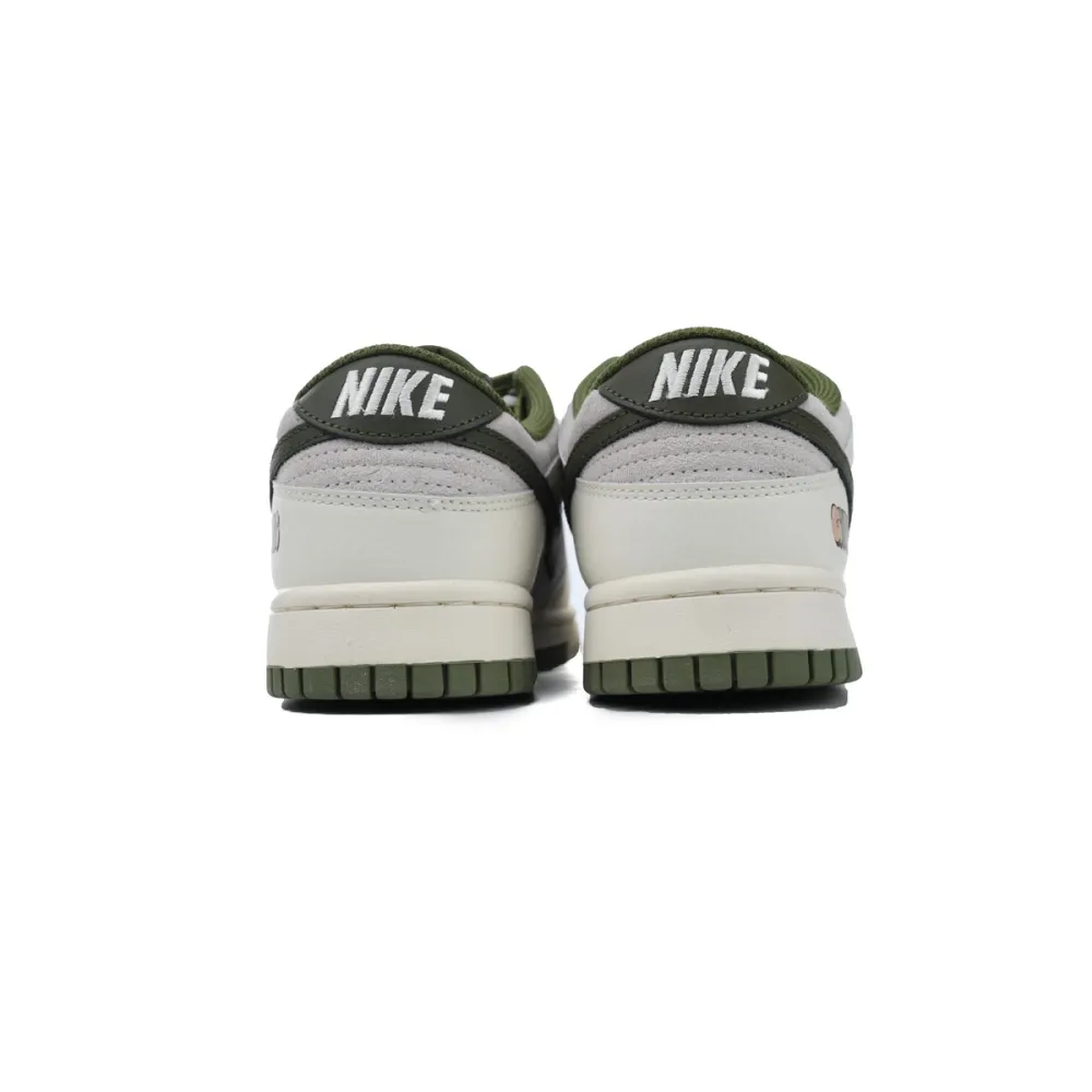 GET Dunk Low KK1888-002