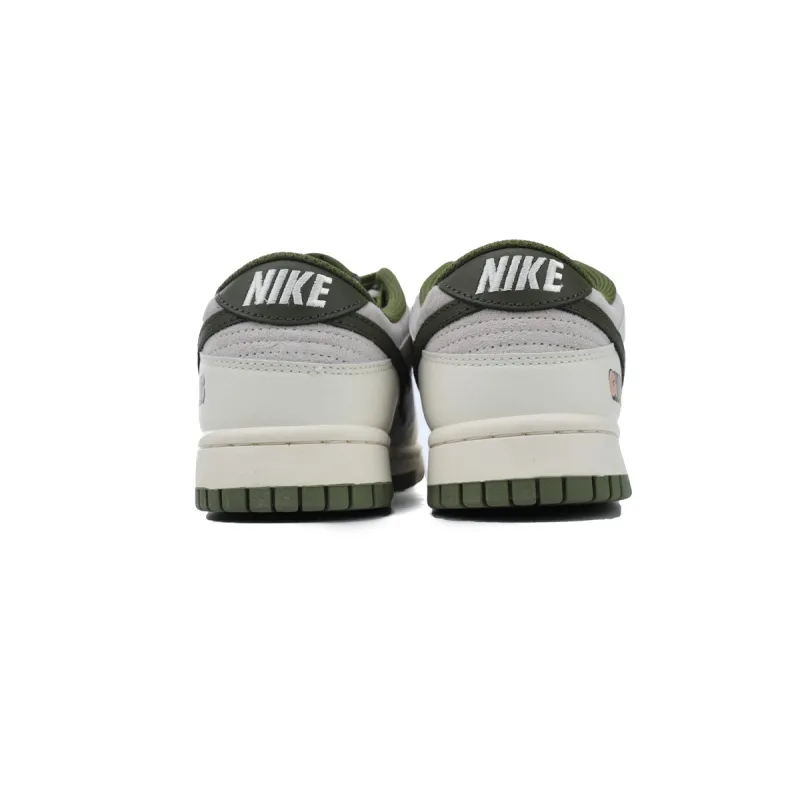 Dunk Low KK1888-002