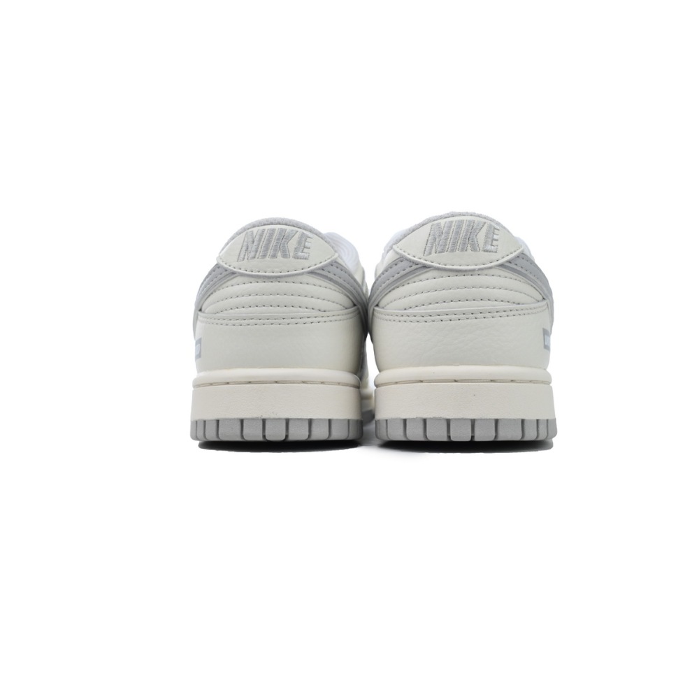 OG Dunk Low SF1588-135
