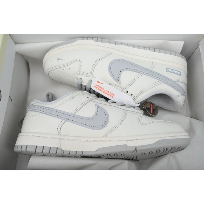 OG Dunk Low SF1588-135