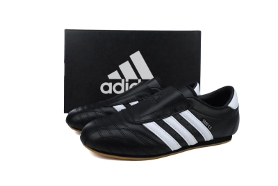 POP Taekwondo Black White Gum JQ4775 02