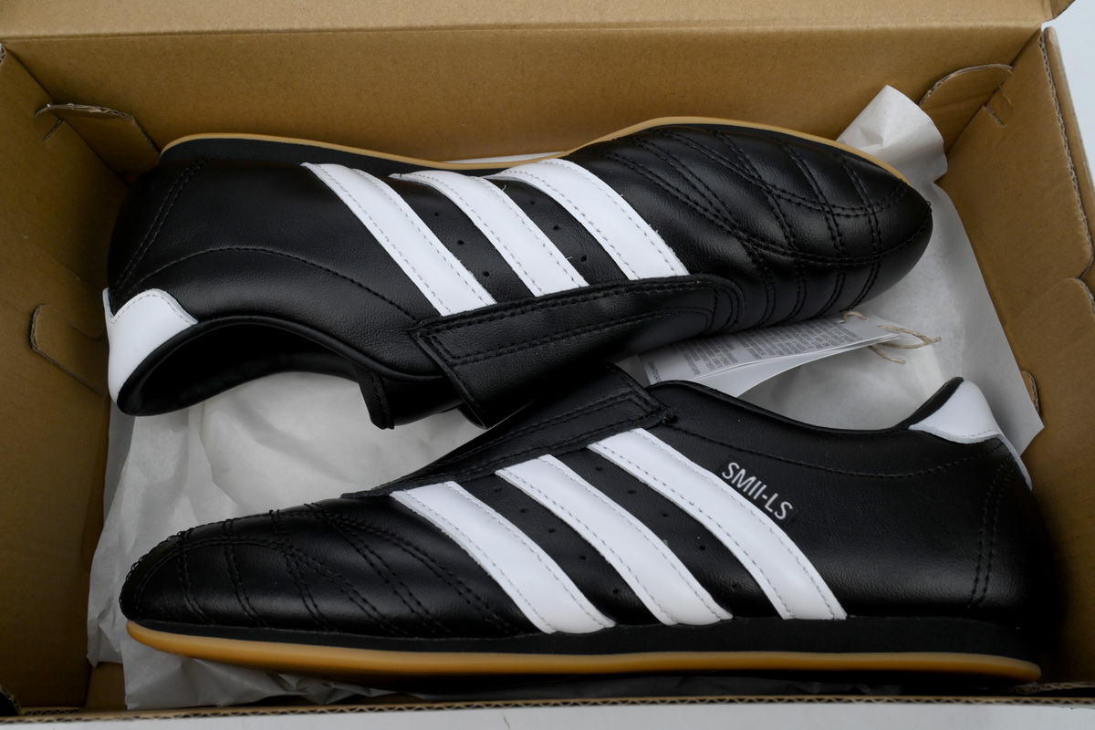 Taekwondo Black White Gum JQ4775