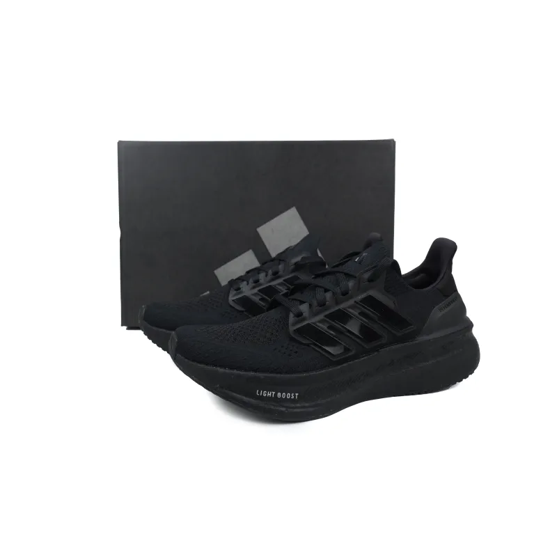 UltraBoost 5 Triple Black ID8812