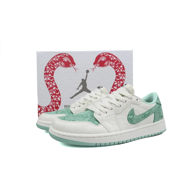 BoostMasterLin Air Jordan 1 Low OG Year of the Snake HF3144-100 