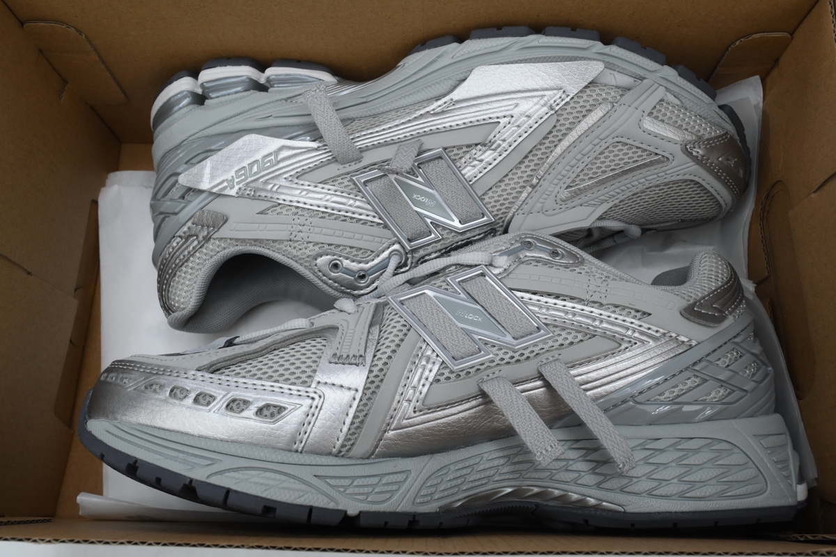 1906A Concrete Silver Metallic M1906AG 