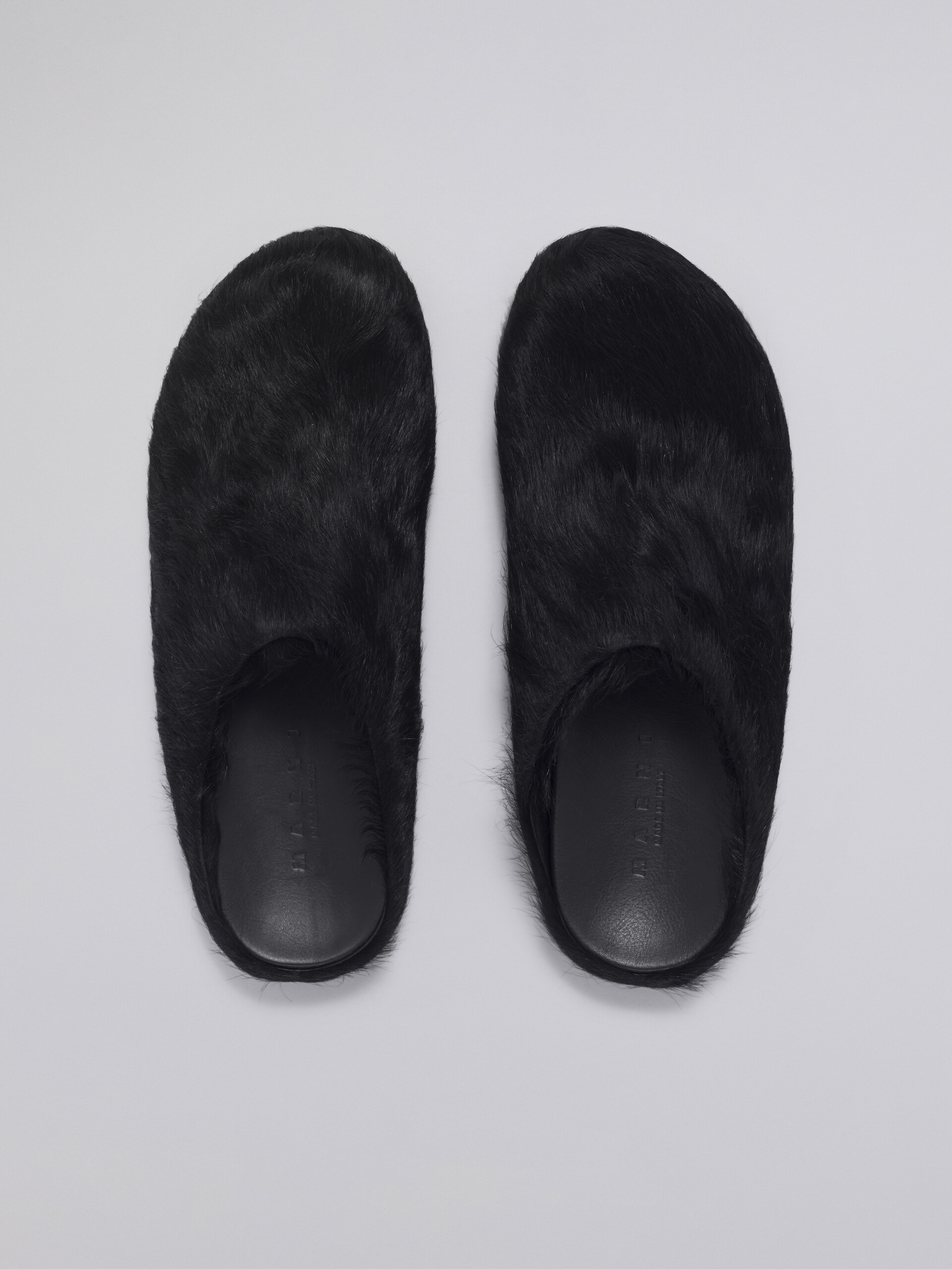 Perfectkicks Black long hair calfskin Fussbett sabot Marni Slides