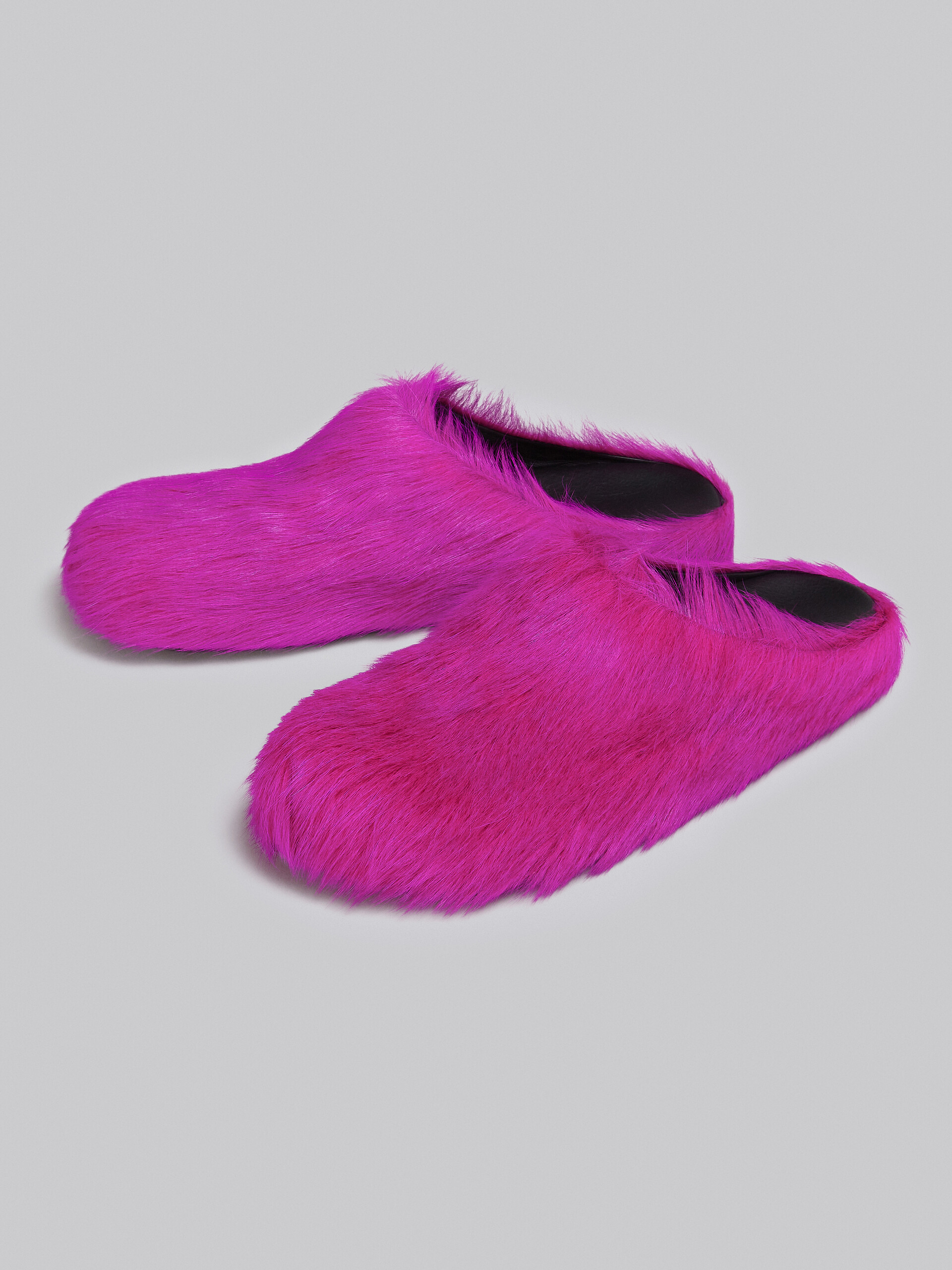 Perfectkicks Fuchsia long-hair calfskin Fussbett sabot Marni Slides