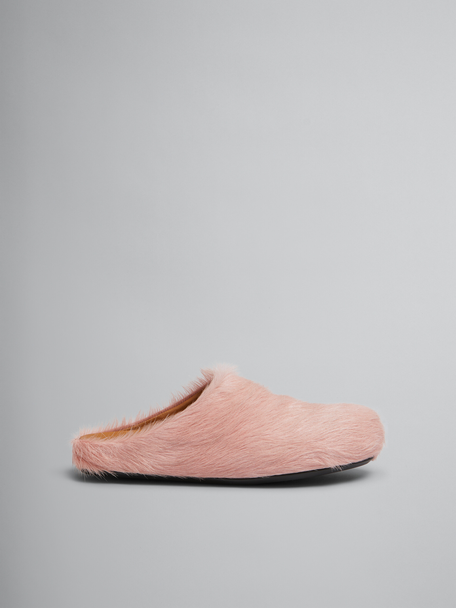 PKGoden Pink long hair calfskin Fussbett sabot Marni Slides