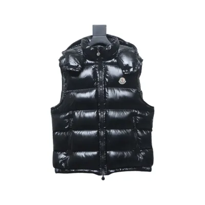 Moncler Bormes nylon lacquered pudding quilted hooded vest 01