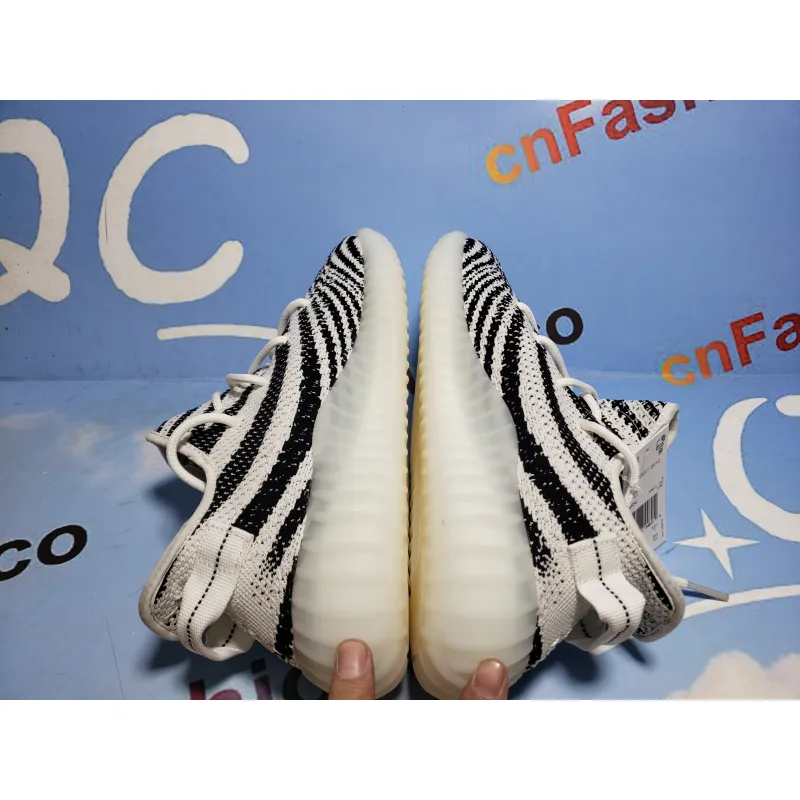 💯FREE SHIPPING | Yeezy Boost 350 V2 Zebra CP9654