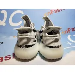 💯FREE SHIPPING | Yeezy Boost 350 V2 Zebra CP9654