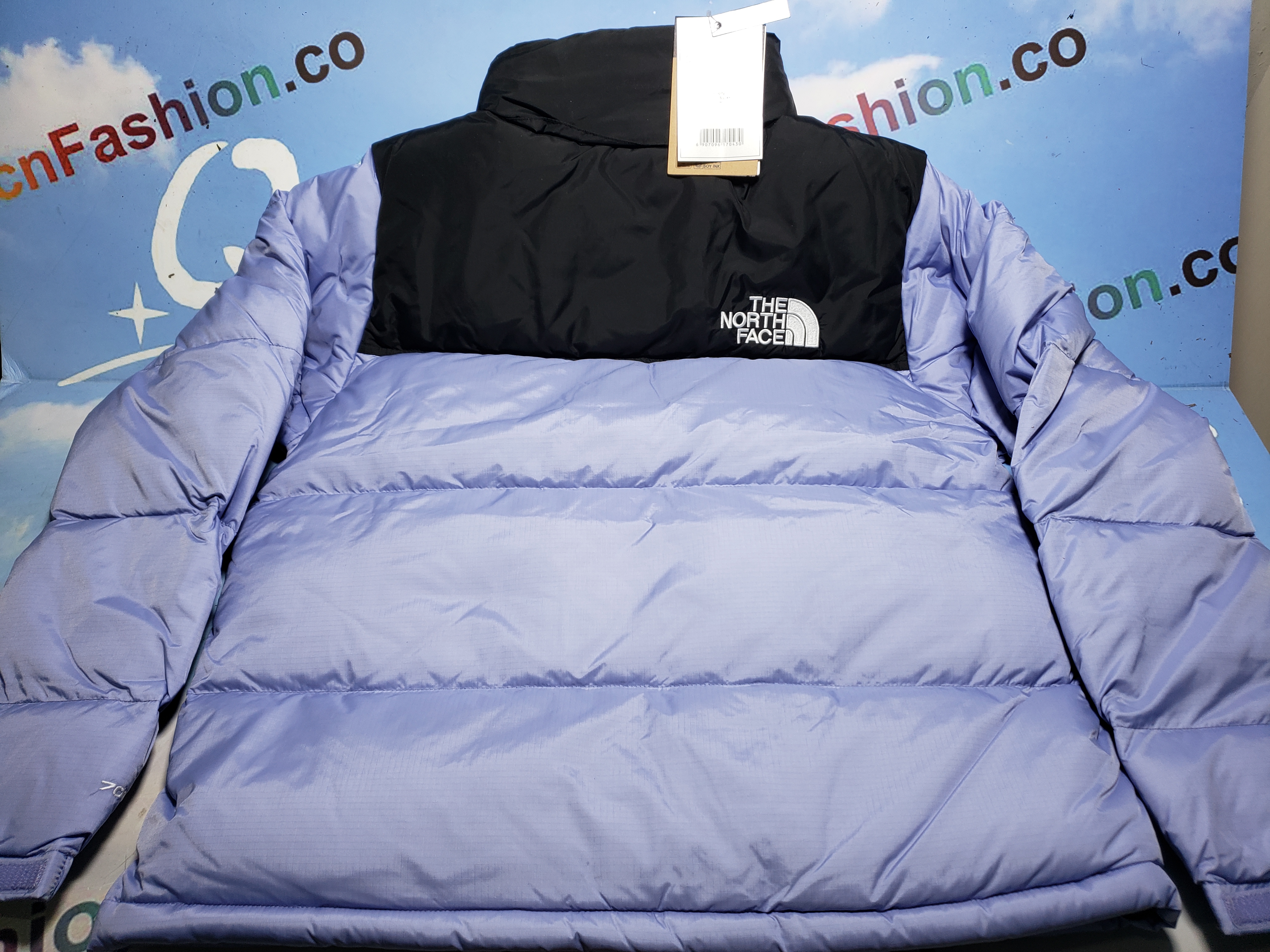 The North Face Splicing White And Lavender Color