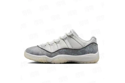 OG Air Jordan 11 Low Snakeskin HQ7000-001  01