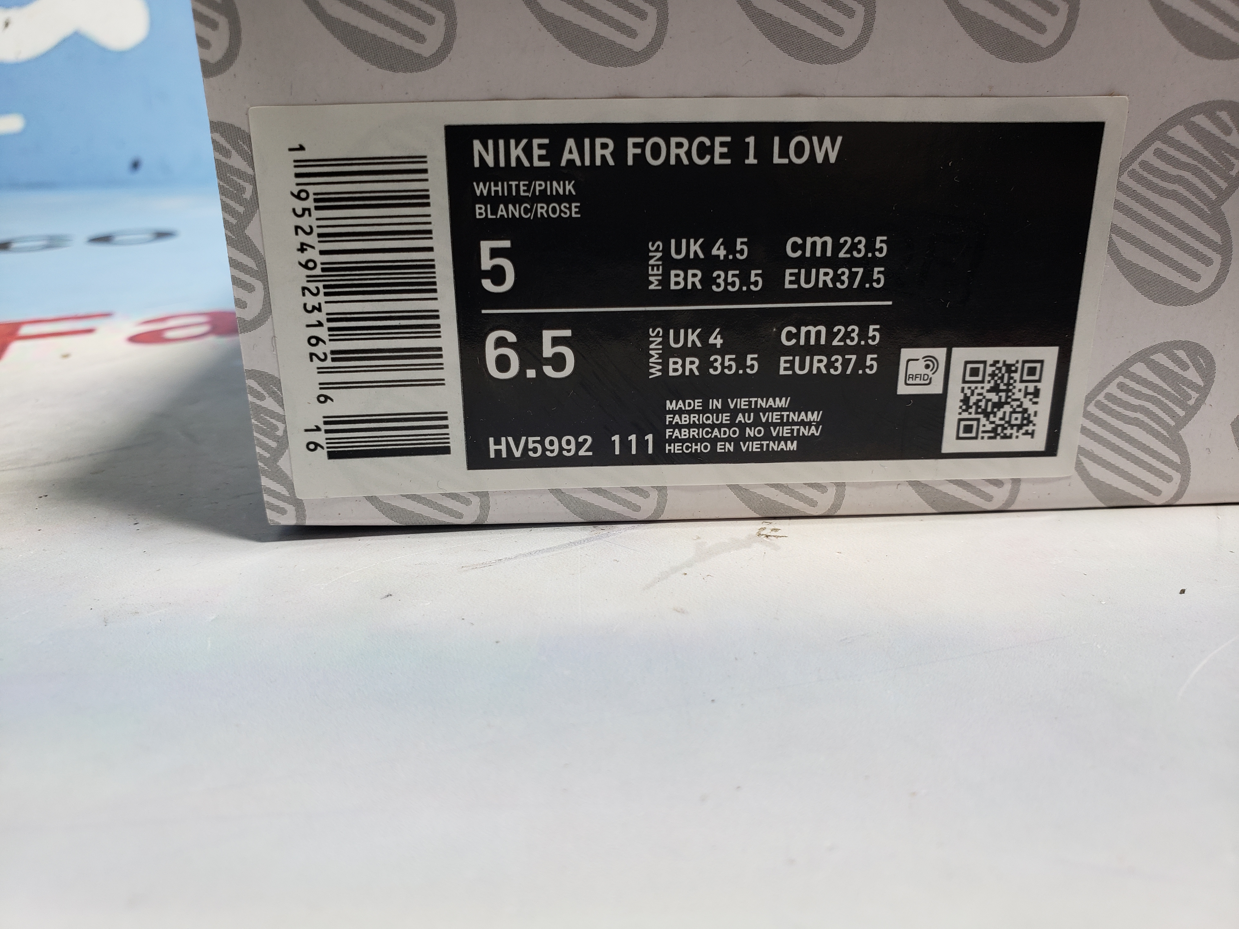 PKGoden Air Force 1 Low Valentine's Day 2025 HV5992-111