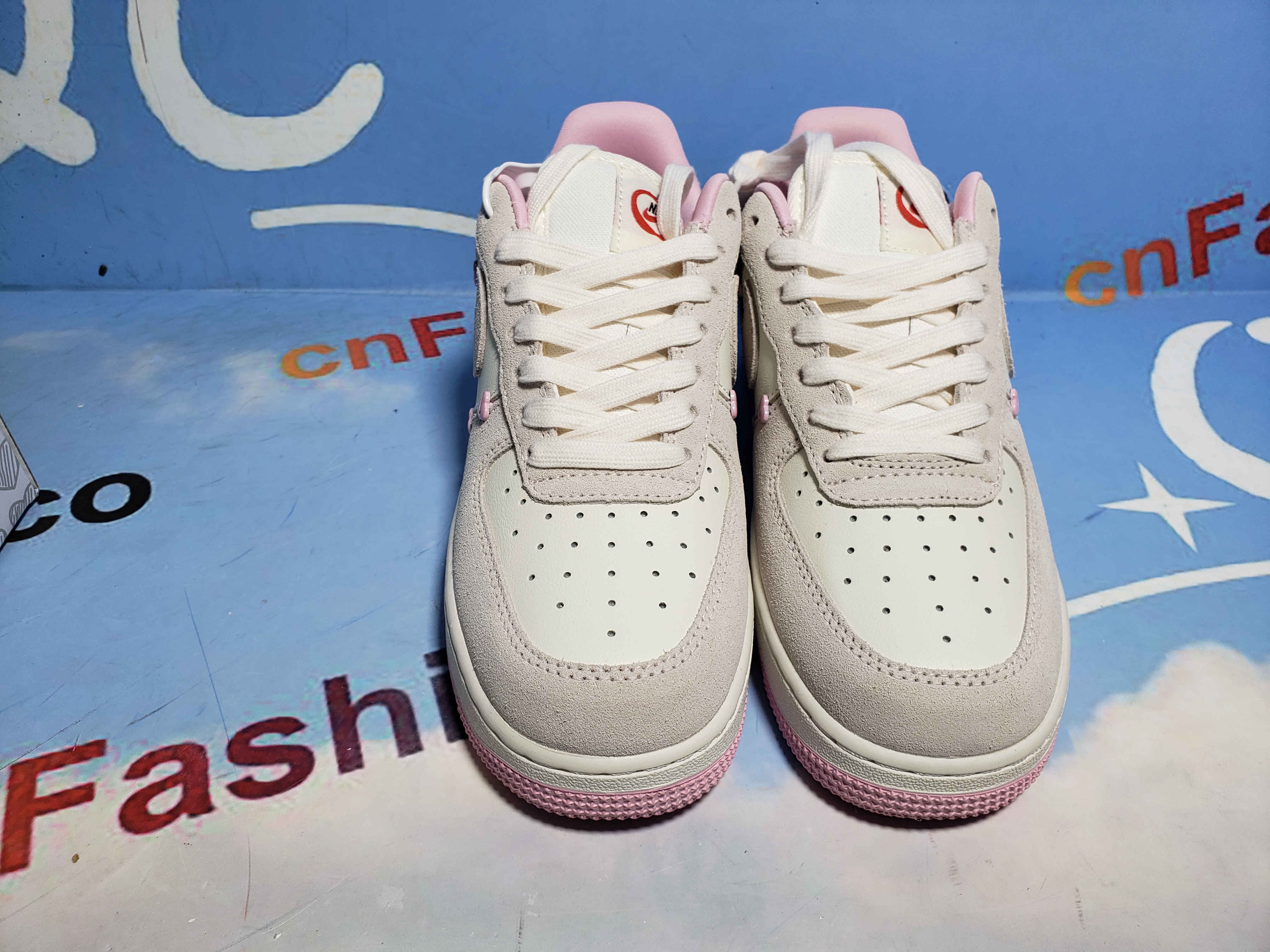 PKGoden Air Force 1 Low Valentine's Day 2025 HV5992-111