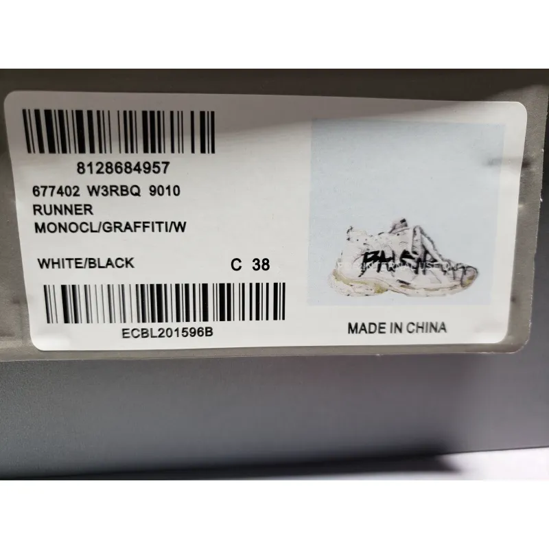 PKGoden Balenciaga 7th Runner White And Black Characters 677402 W3RBQ 9010