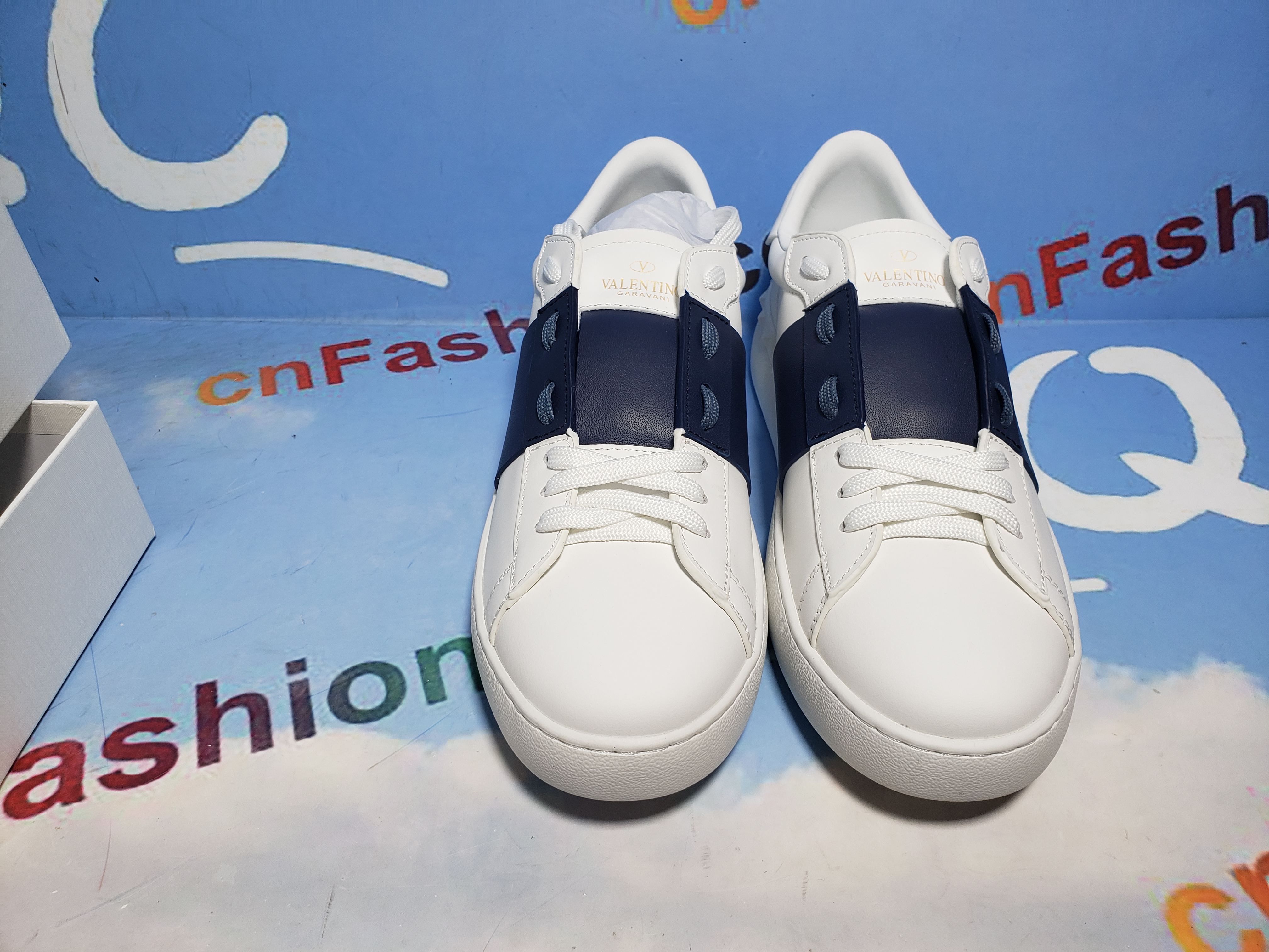 Valentino Rockstud White Blue