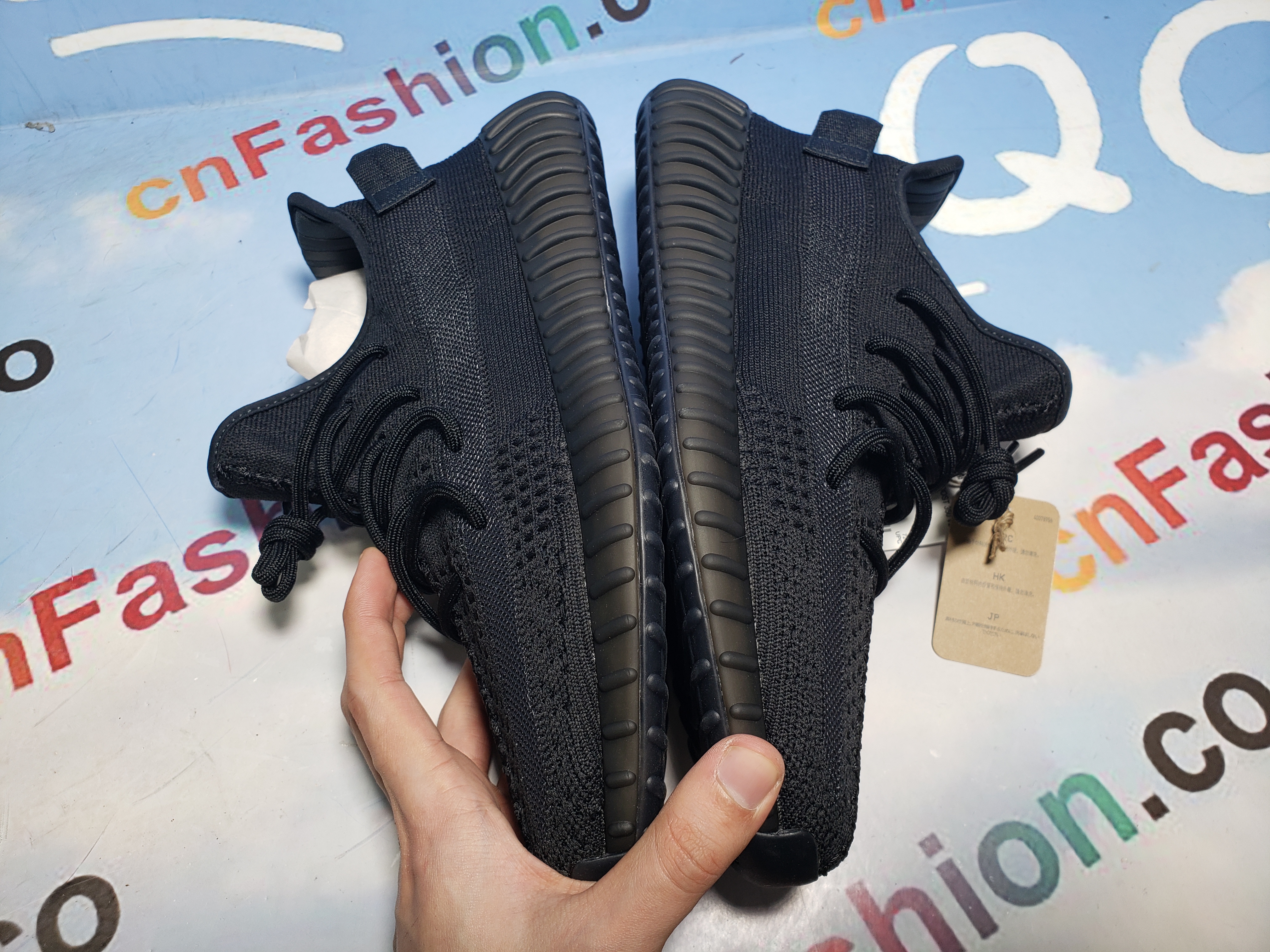 OG Yeezy Boost 350 V2 Onyx HQ4540