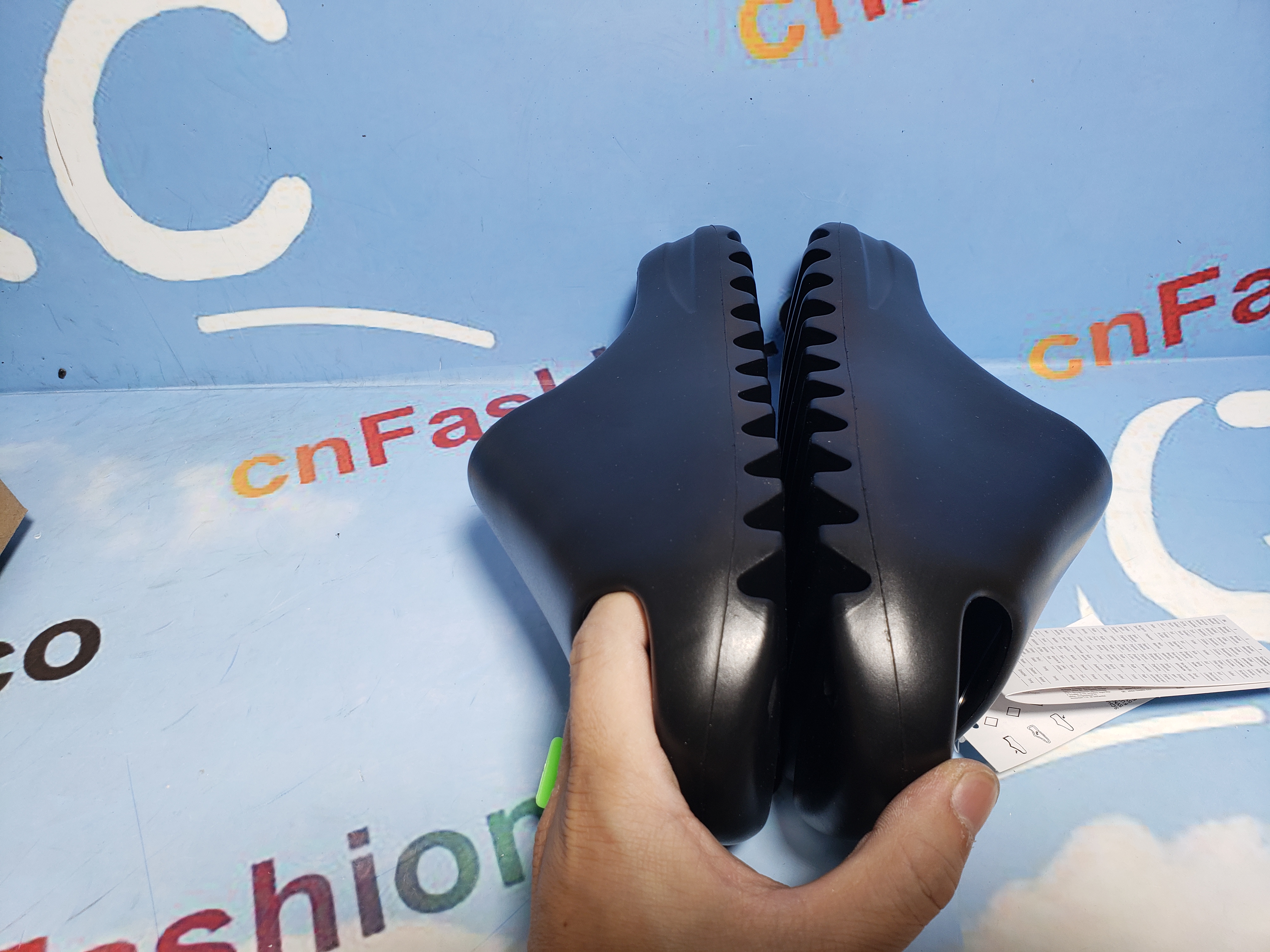 OG Yeezy Slide Black,FX0495