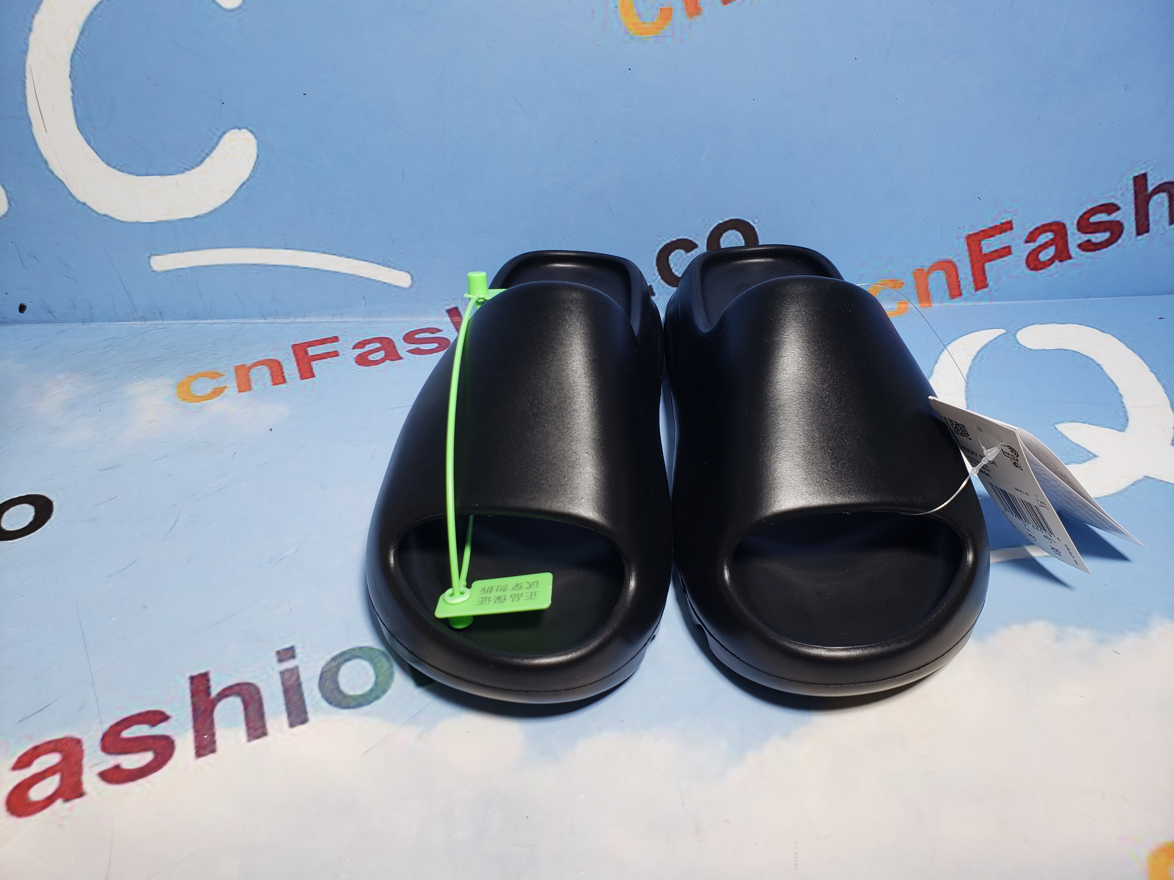 OG Yeezy Slide Black,FX0495