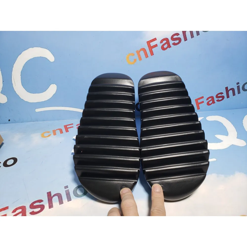 OG Yeezy Slide Black,FX0495