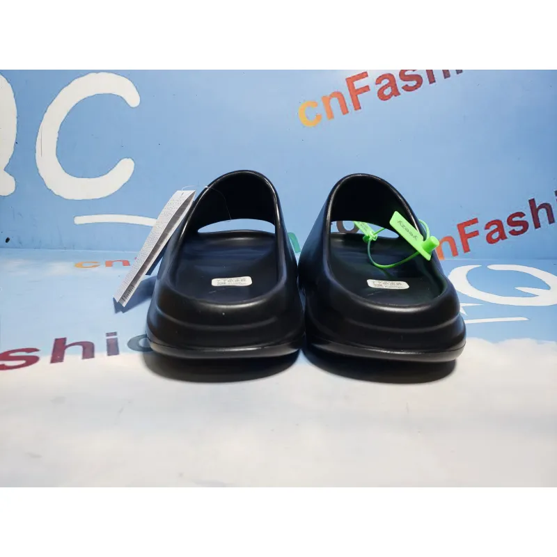 OG Yeezy Slide Black,FX0495