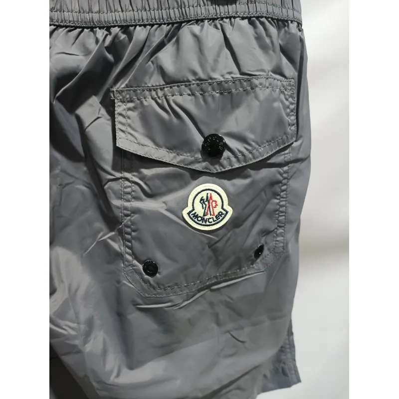 Moncler classic pocket logo woven Short Pants 1902